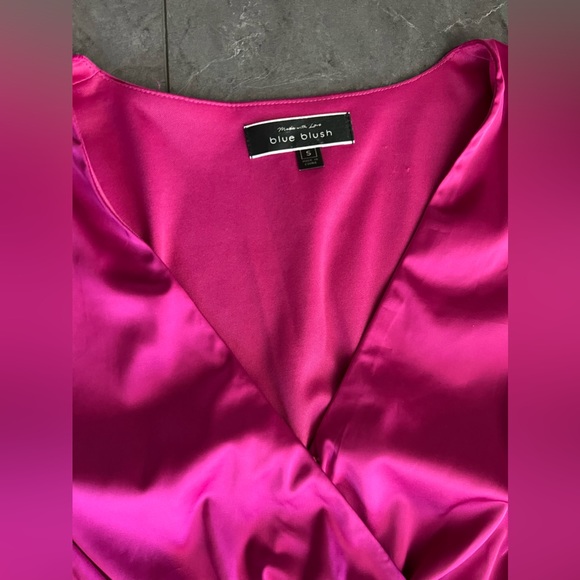 EUC Blue Blush BARBIE hot pink/magenta satin mini king sleeve dress, size small - Picture 3 of 5